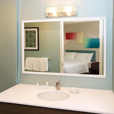 Coconut Grove Hotel