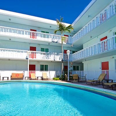 Hotel Coconut Grove 3*