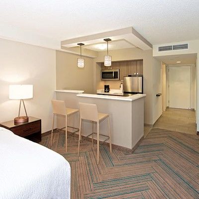 Coconut Grove 3*