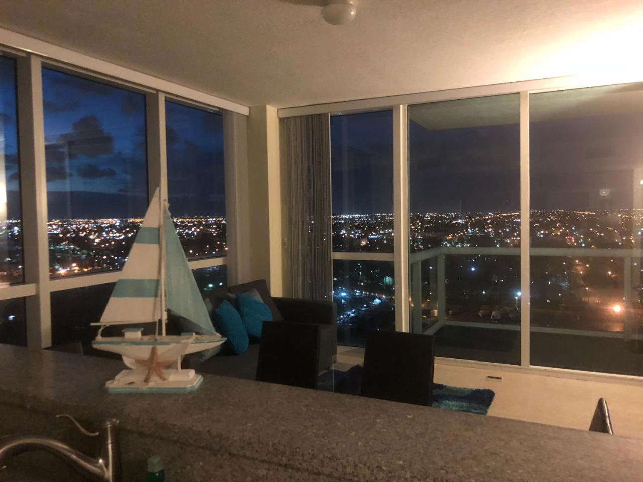 Starlight Suites Apartment *