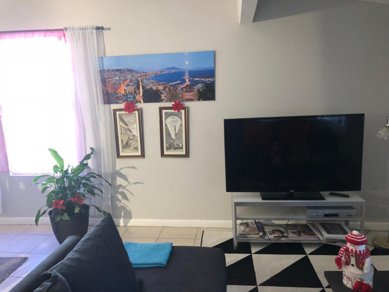 Oqp Vacations Hostel