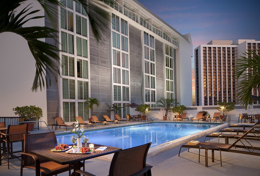 Hotel Courtyard Downtown Brickell Area 3*