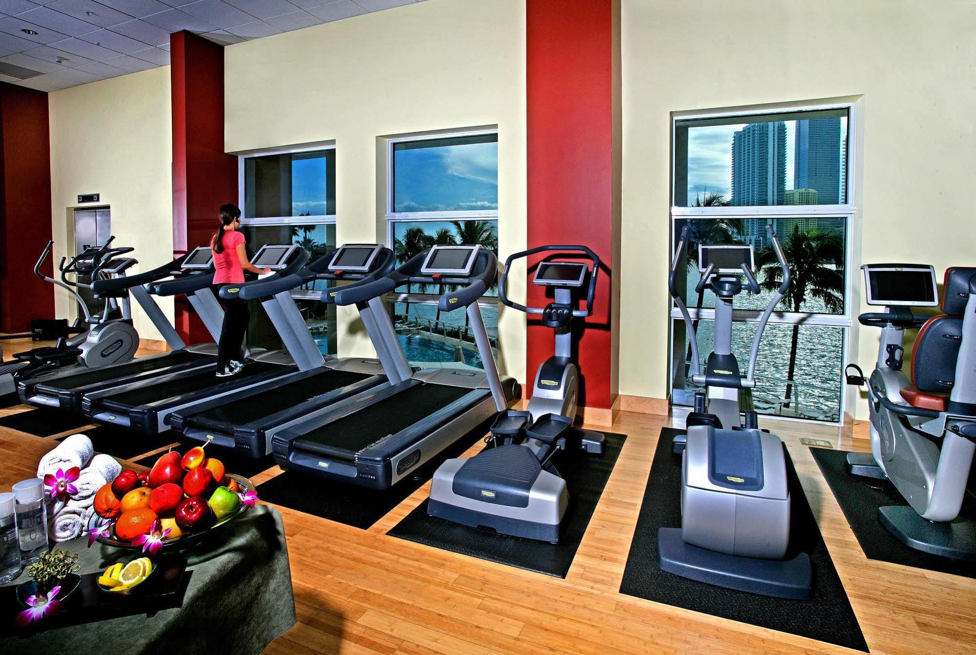 Mandarin Oriental, Hotel