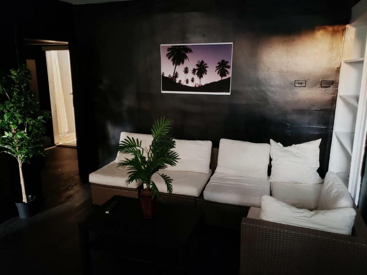 Old House Hostel Miami