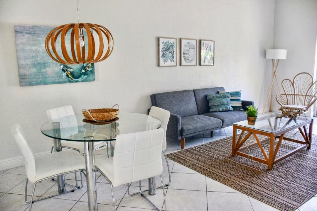 Apartment At Coral *