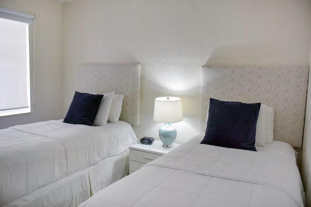 At Coral Apartment Miami