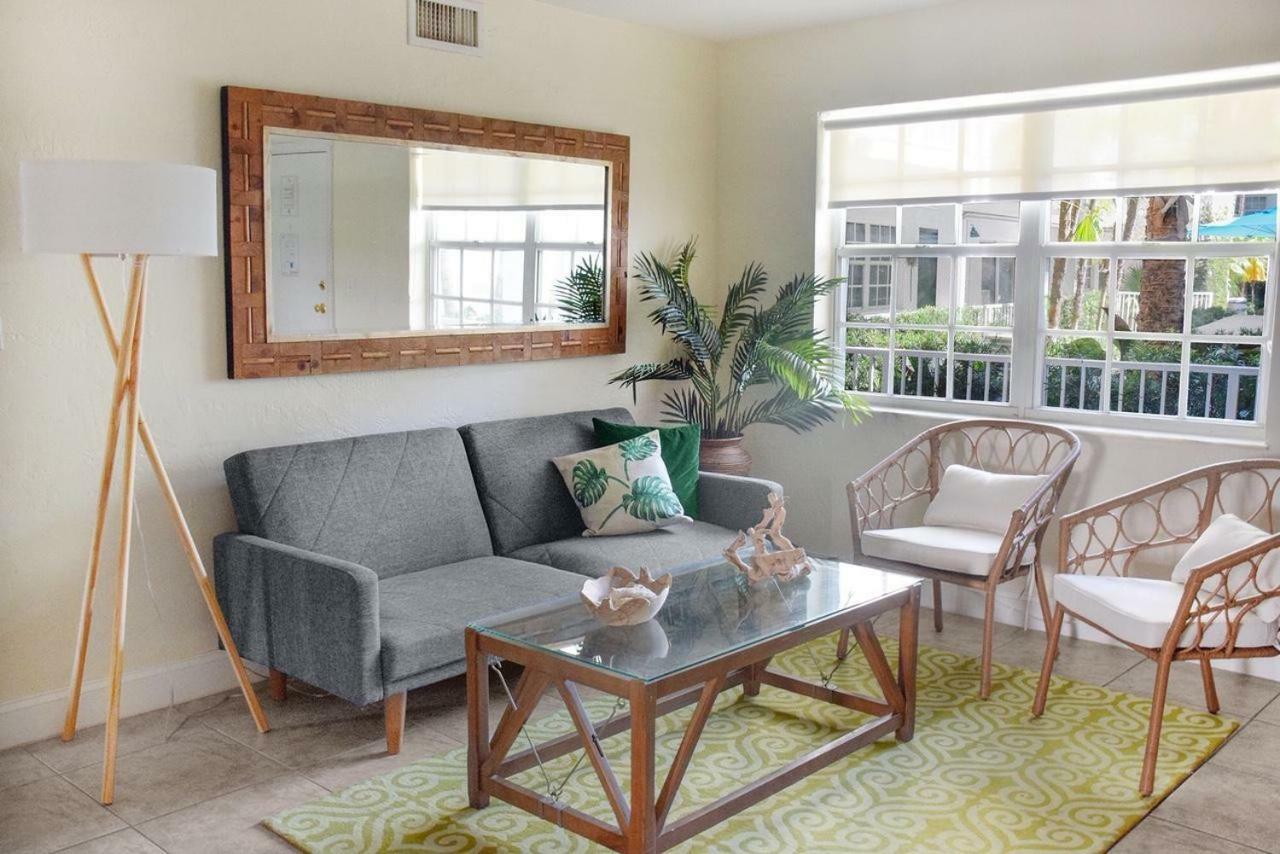 At Coral Apartment Miami
