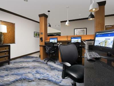 Fairfield & By Marriott Airport South 3*