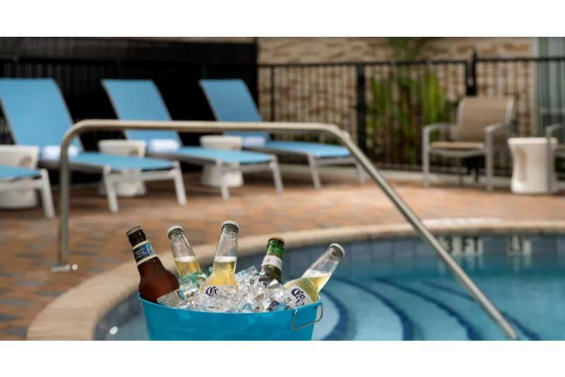 Hotel Hampton Airport East 3*
