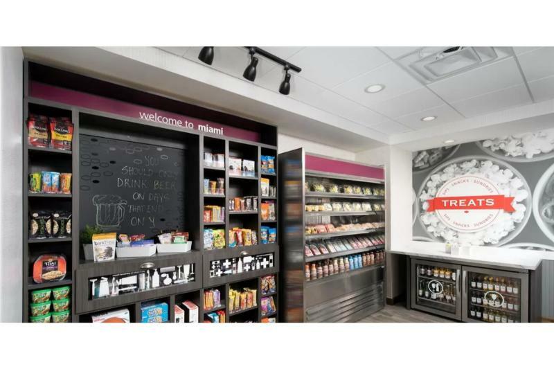 Hampton Airport East Hotel 3*