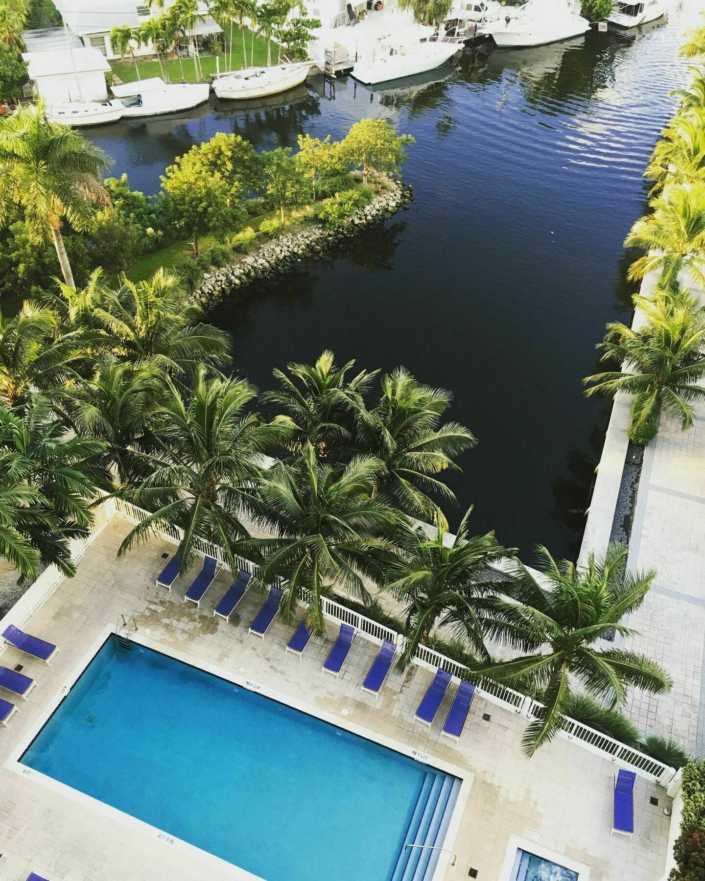Starlight Suites Miami