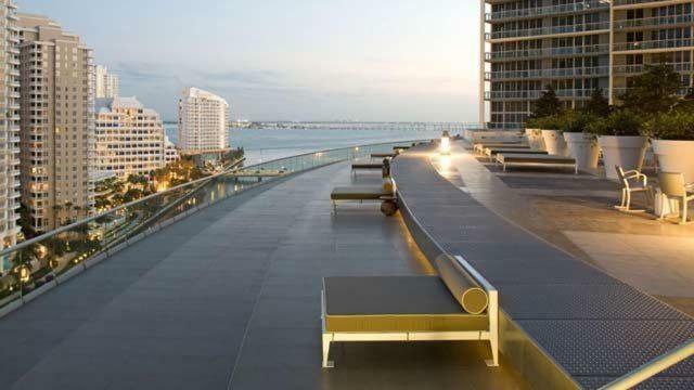 Luxury Waterfront In The Urban Oasis At Icon-brickell Free Miami