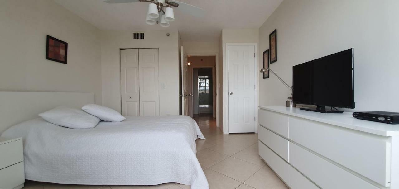 Apartment Yacht Club Aventura 2br + 2ba *