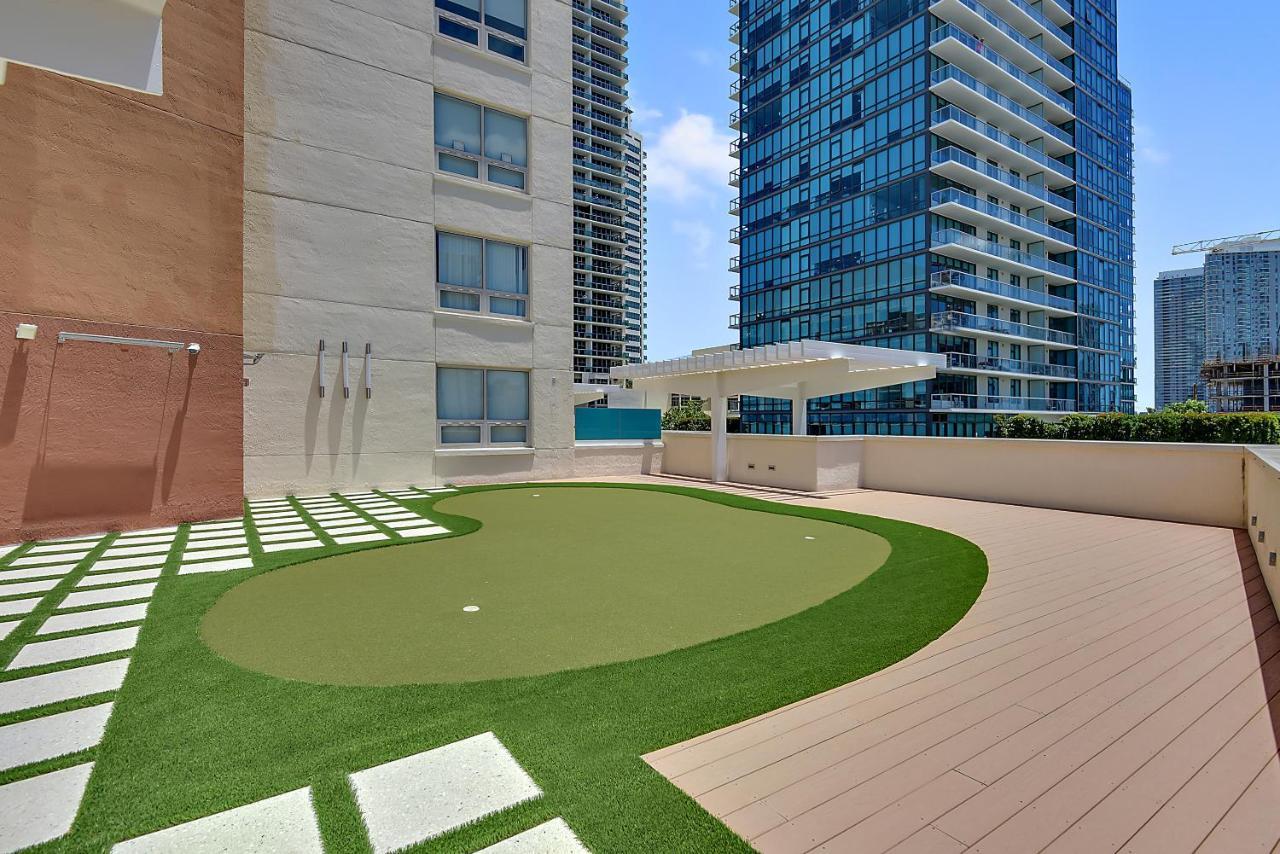 Midtown Luxury *