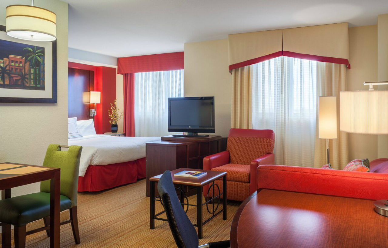 By Marriott Airport Hotel 3*