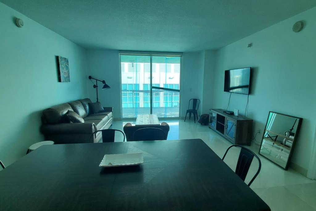 Luxury Penthouse Brickell 3 Bedrooms Free Parking Apartment