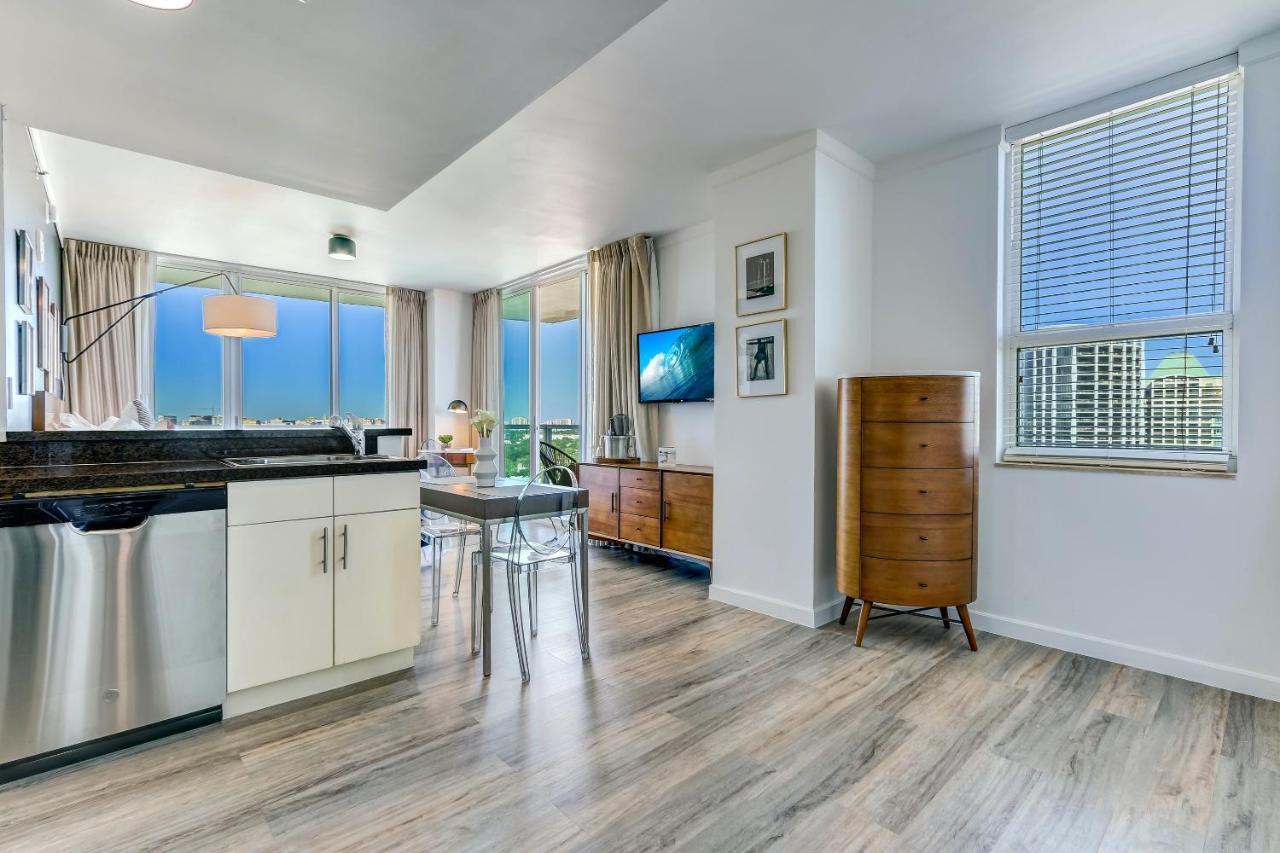 Icoconutgrove - Luxurious Vacation In Coconut Grove Apartment *