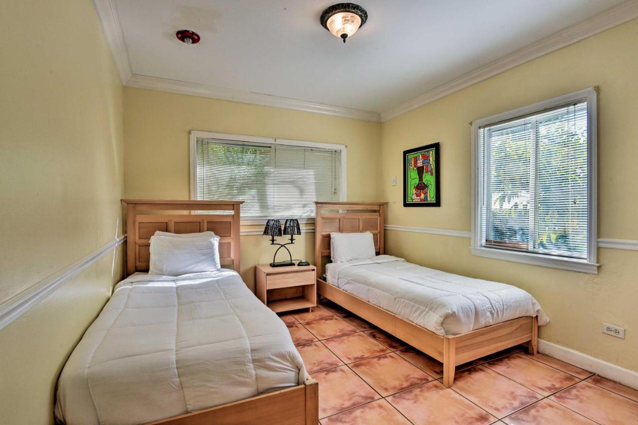Holiday home Quaint 10 Mi To Mid-beach! Miami