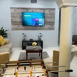 Amazing & Cozy Duplex Near Zoo Miami !