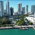 Private Room Near Miami Airport - Free Parking - 01