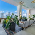 Ocean View Downtown 1 Bedroom Condo Pool And Fitness