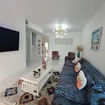 Boutique Style House, Mini Golf Bbq Hot-Tub Ev-Charger Foosball