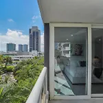 Golddust - Water And City Views!