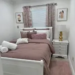 R&R Hostal
