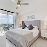 805Mm Downtown Doral Condo 2 Bedrooms & 2 Bathrooms