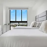 La Central - Cityplace Doral And Across From Park