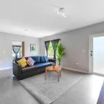 Comfy & Spacious Duplex W Top Amenities!