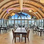 Bayside Glam With Epic Views