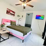 Spacious Studio Heart Of Miami