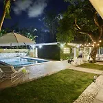 Miami Pool Oasis