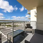 Modern 1 Bedroom Midtown Miami With Free Parking