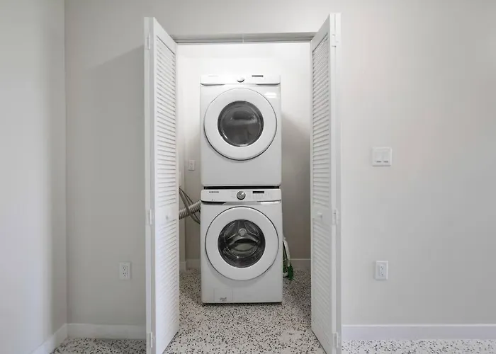 Stylish Monthly Stay Near Miami Beach