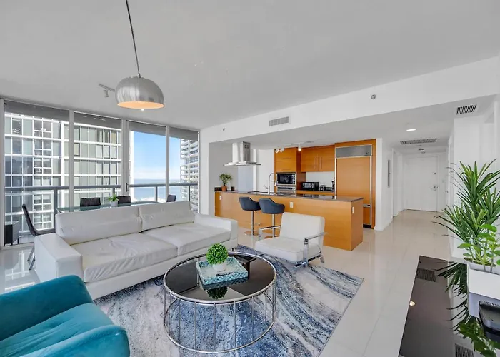 *W Icon Brickell- Luxury 2Br Highrise Corner Condo**