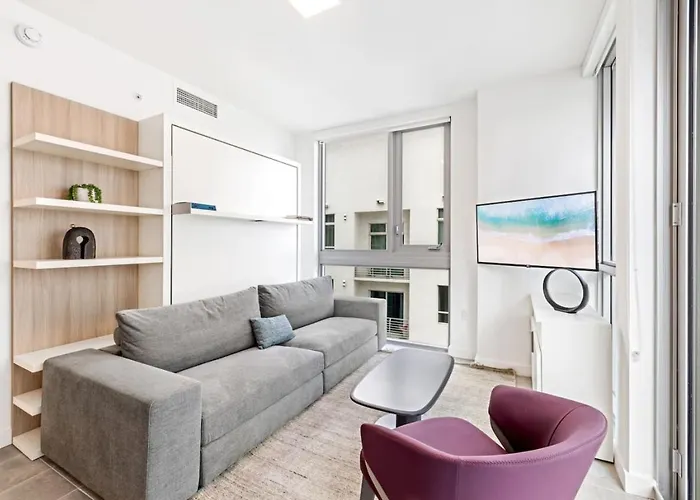 Ocean View Downtown 1 Bedroom Condo Pool And Fitness