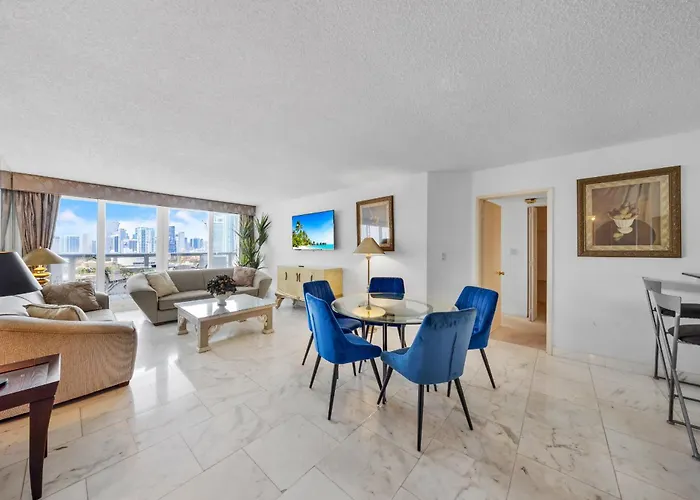 Bayside Glam With Epic Views