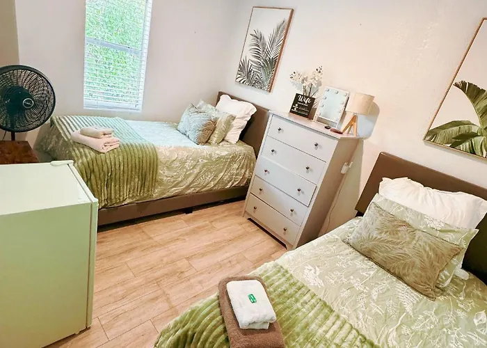 Deluxe Room In Best Location Miami In A 2 Bedrooms Unit - Parking, Laundry And Luggage Storage