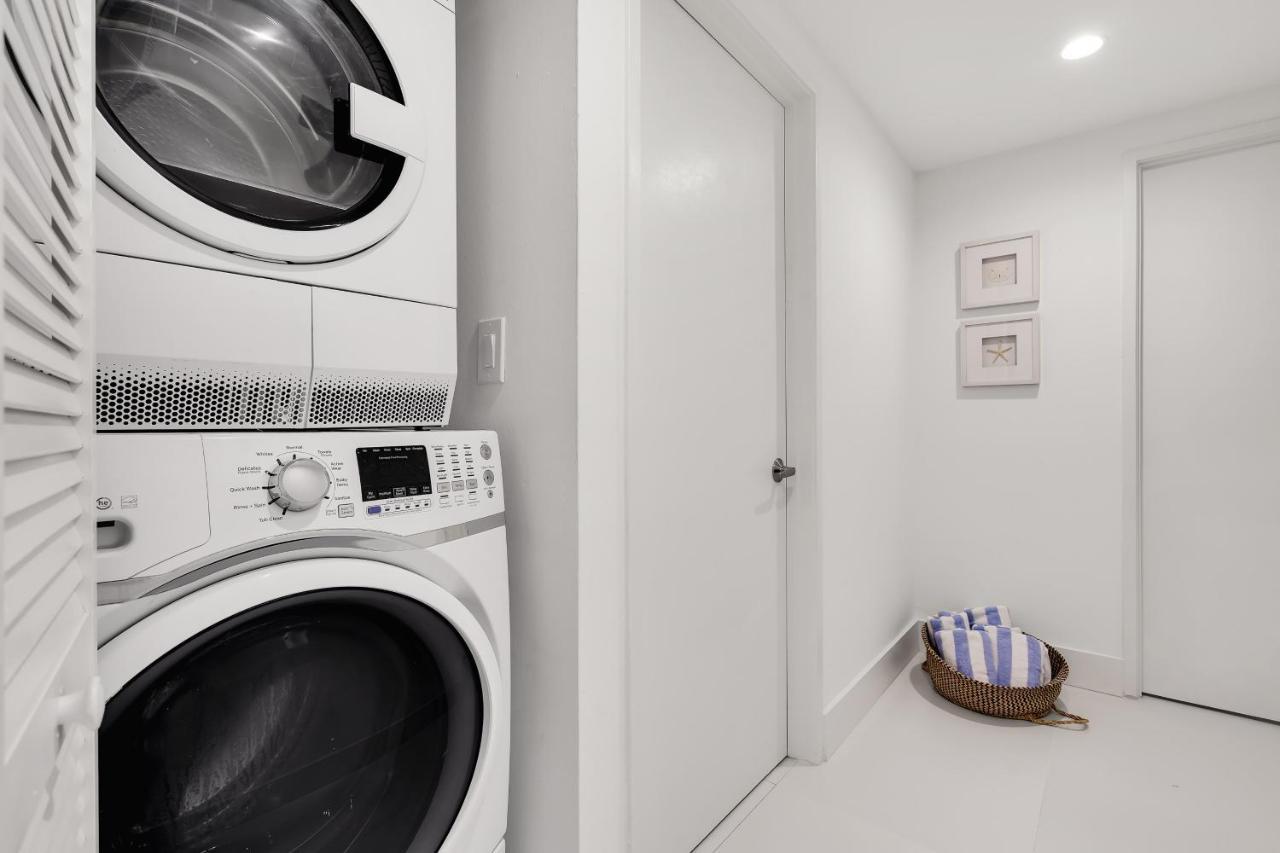 Newly Remodeled - Key Colony Apartment *