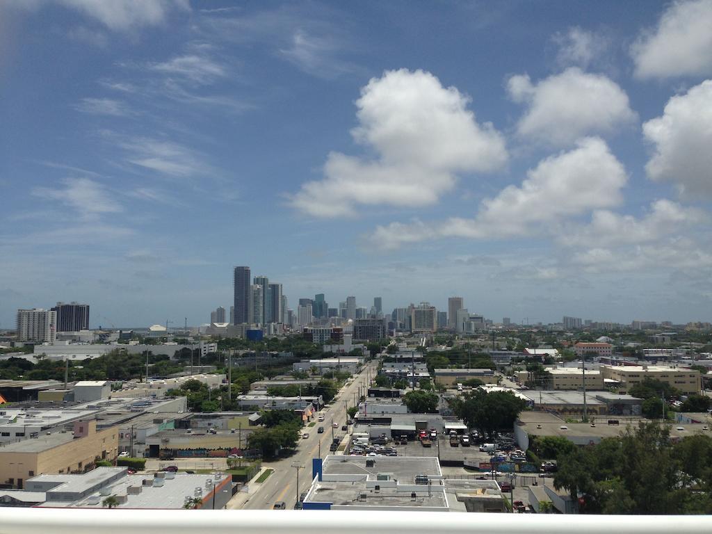 Apartment Real Living Miami
