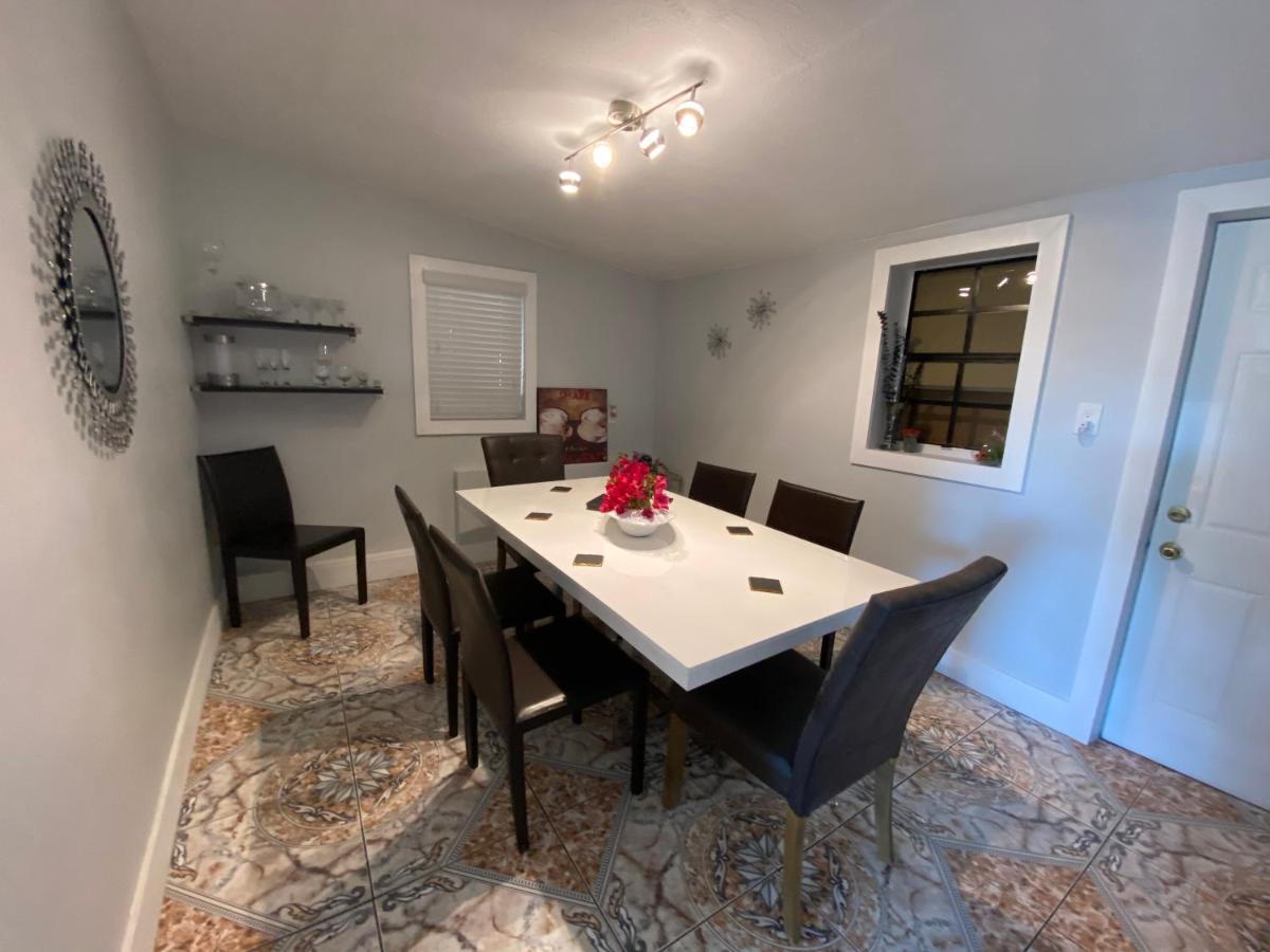 Main House 3 Bed 2 Bath & 1 Bed 1 Bath Ferienhaus Miami