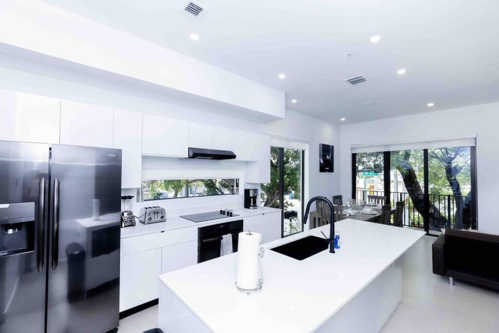 Huge 4 Bedroom Townhouse W/ Private Rooftop & Bbq Appartement Miami