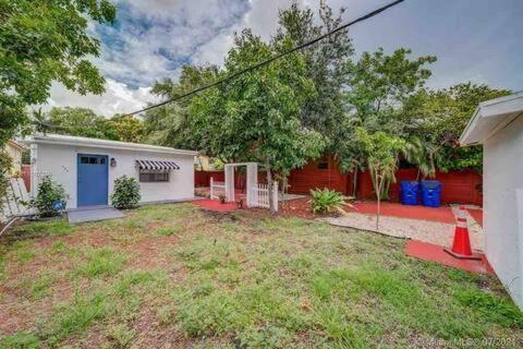 Private Near Airport - Free Parking - 01 * Miami