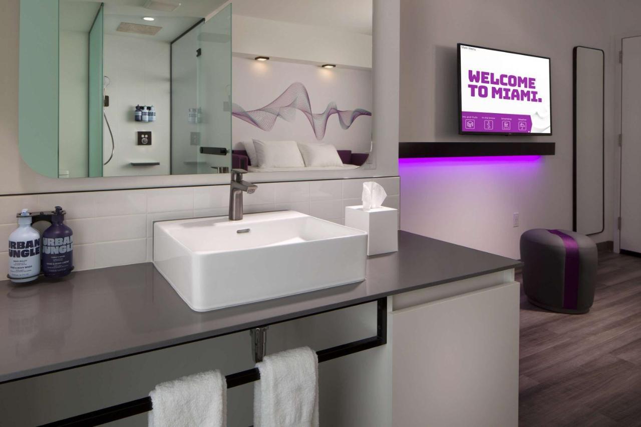 Yotel Hotel 4*