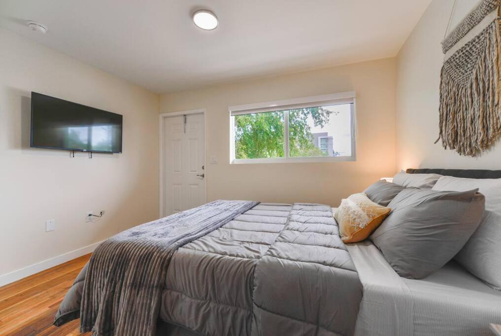 Stylish Monthly Near Apartment *