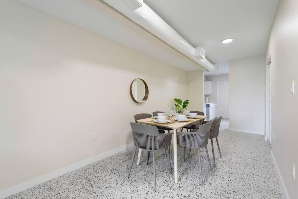 Apartment Stylish Monthly Near