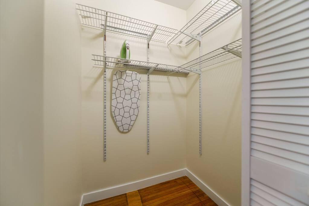 Stylish Monthly Near Apartment *