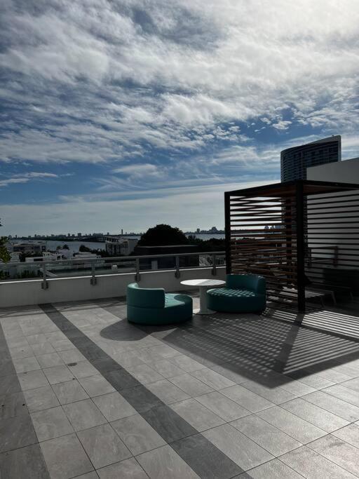 Apartment Brand New Floor In The Heart Of Miami